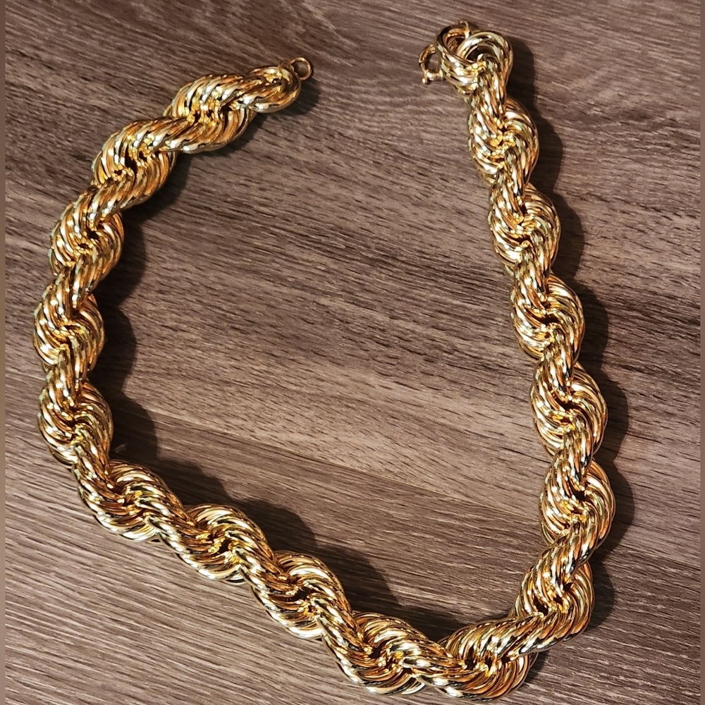 Gold Twisted Chain Necklace